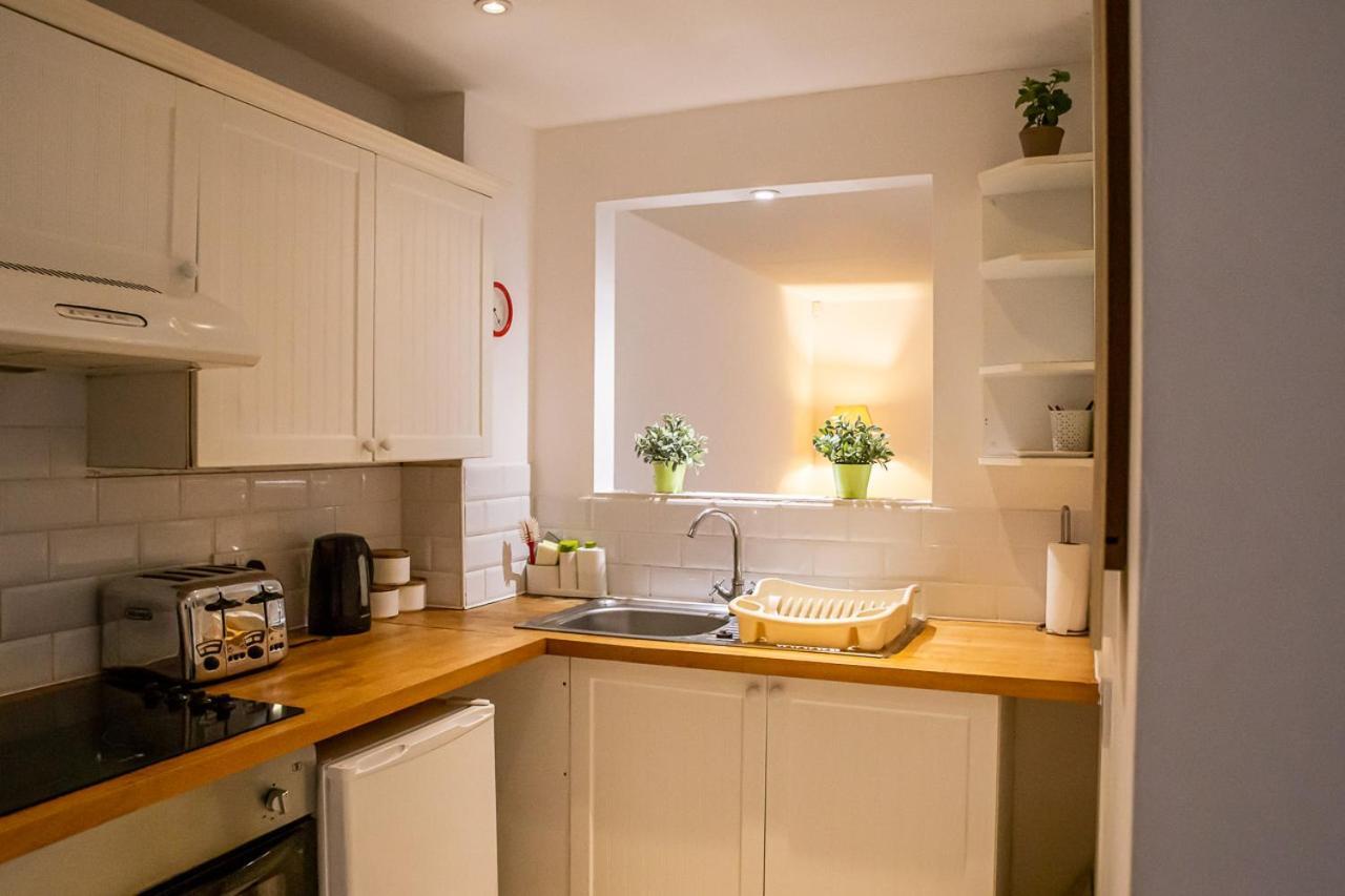 Stylish Modern Mews House In Central St Leonards Хейстингс Екстериор снимка