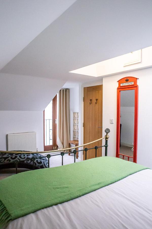 Stylish Modern Mews House In Central St Leonards Хейстингс Екстериор снимка