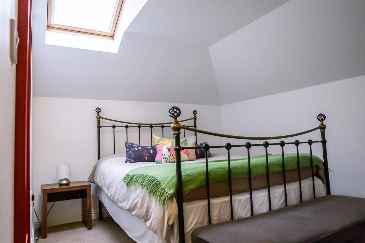 Stylish Modern Mews House In Central St Leonards Хейстингс Екстериор снимка
