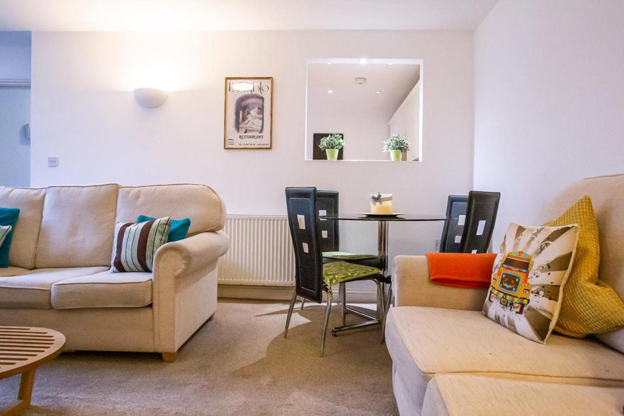 Stylish Modern Mews House In Central St Leonards Хейстингс Екстериор снимка